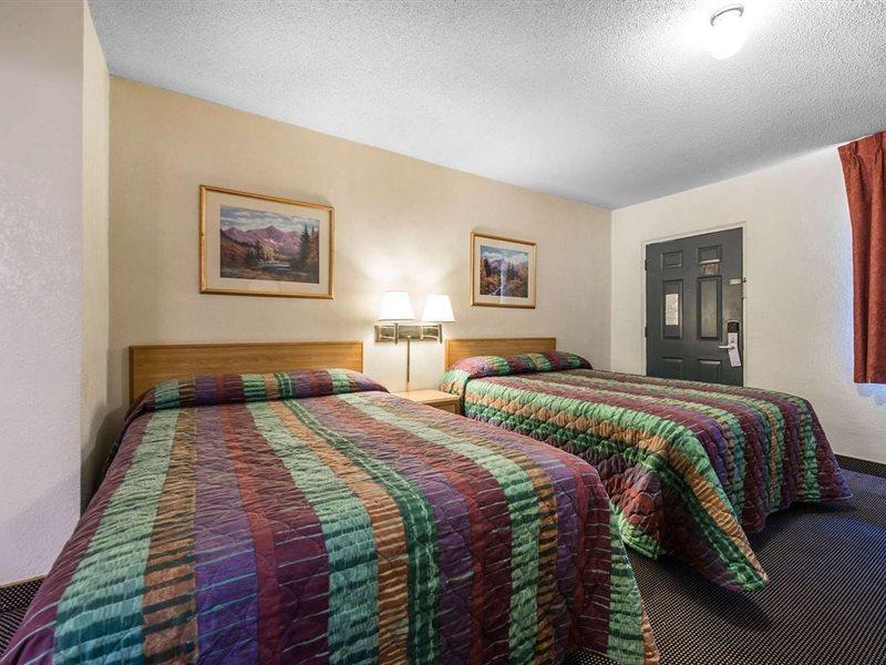 Rodeway Inn & Suites Κολοράντο Σπρινγκς Εξωτερικό φωτογραφία