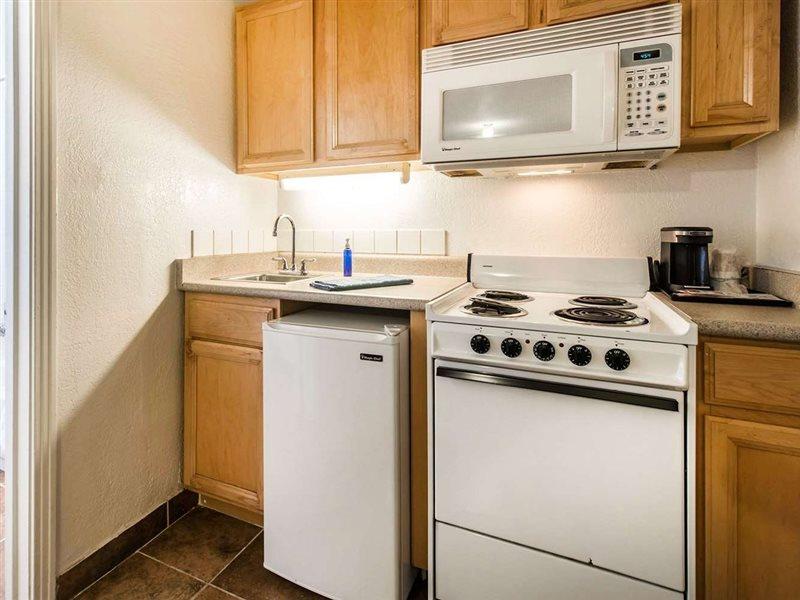 Rodeway Inn & Suites Κολοράντο Σπρινγκς Εξωτερικό φωτογραφία