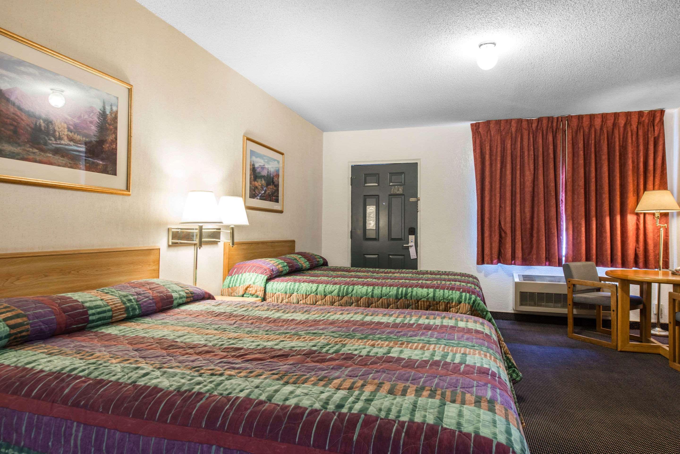 Rodeway Inn & Suites Κολοράντο Σπρινγκς Εξωτερικό φωτογραφία