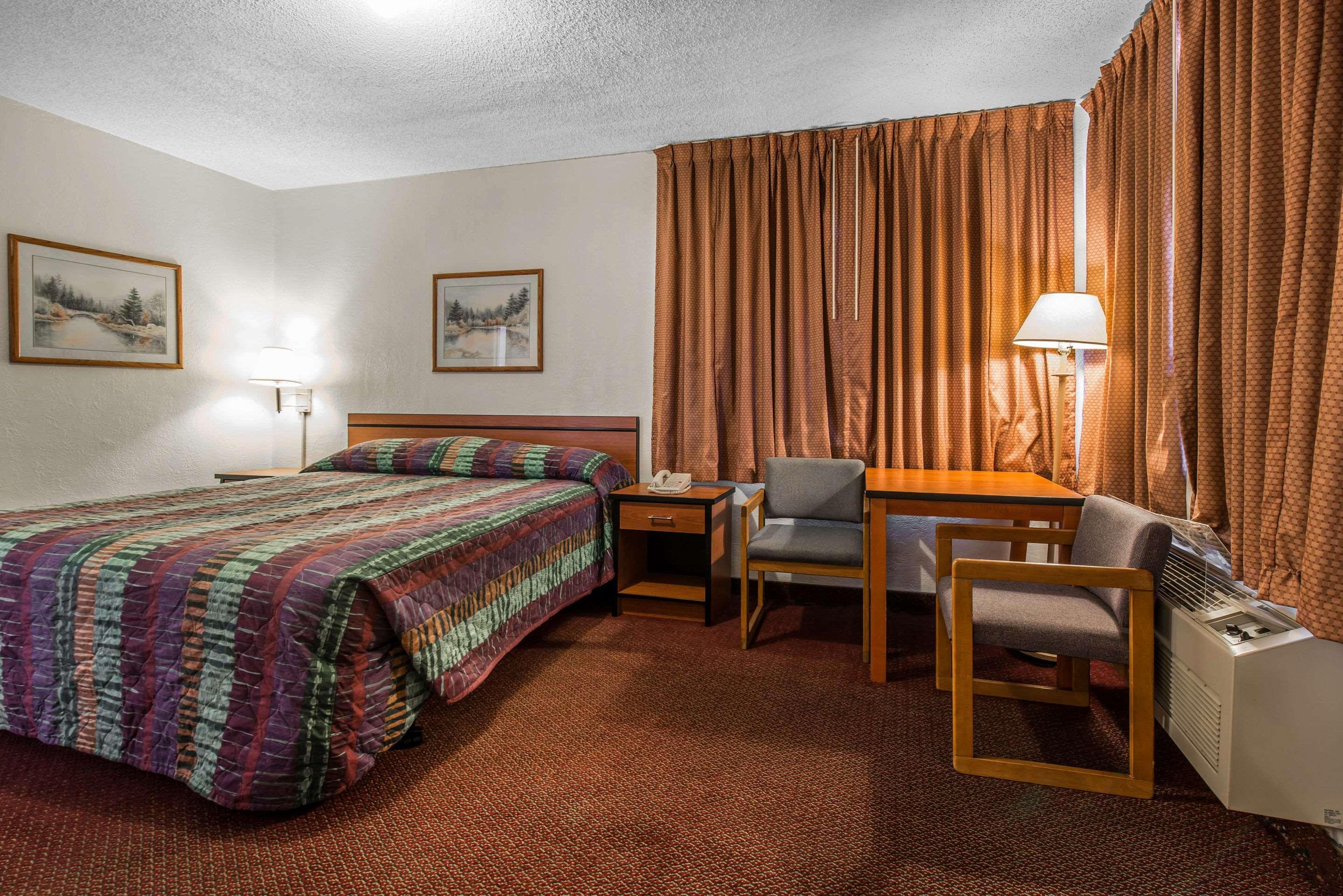 Rodeway Inn & Suites Κολοράντο Σπρινγκς Εξωτερικό φωτογραφία