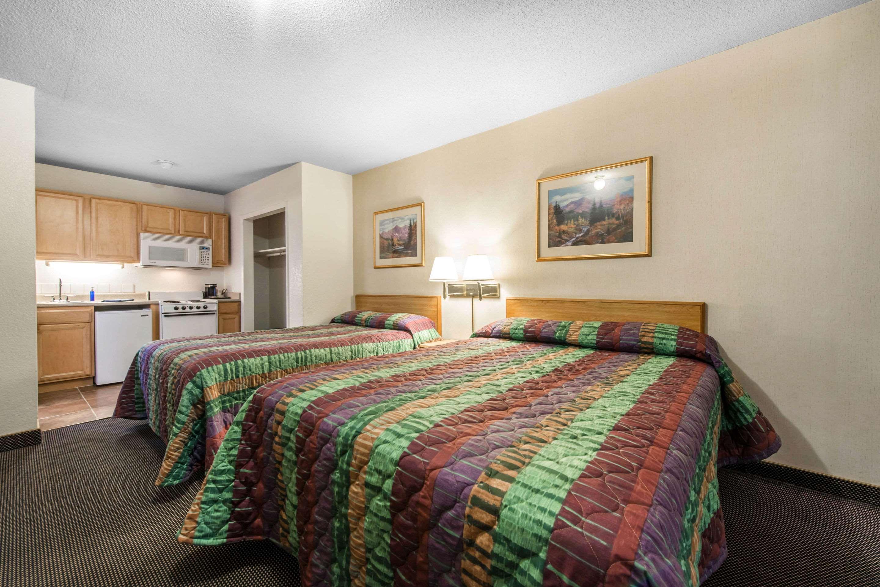 Rodeway Inn & Suites Κολοράντο Σπρινγκς Εξωτερικό φωτογραφία
